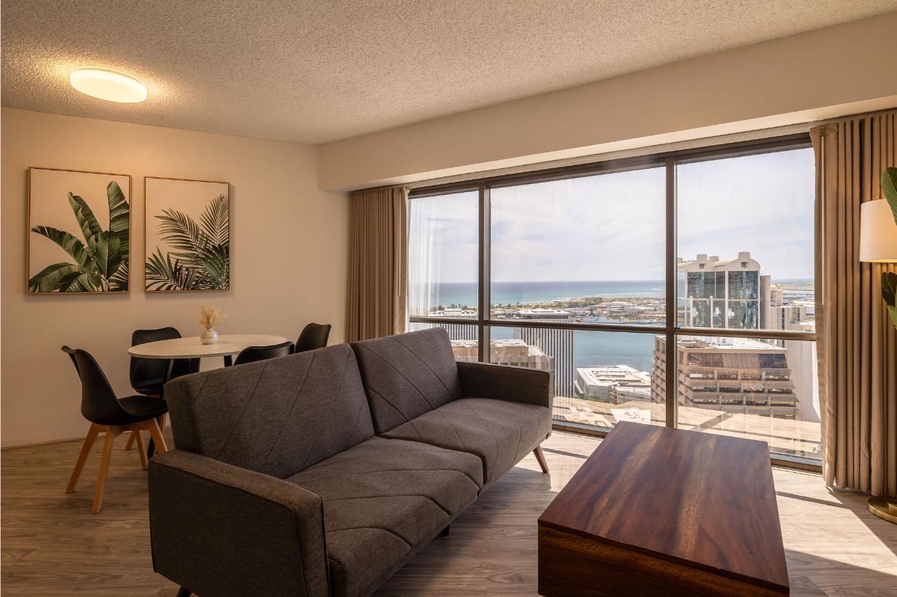 1300x866-bishop-suites-1ov-living-02