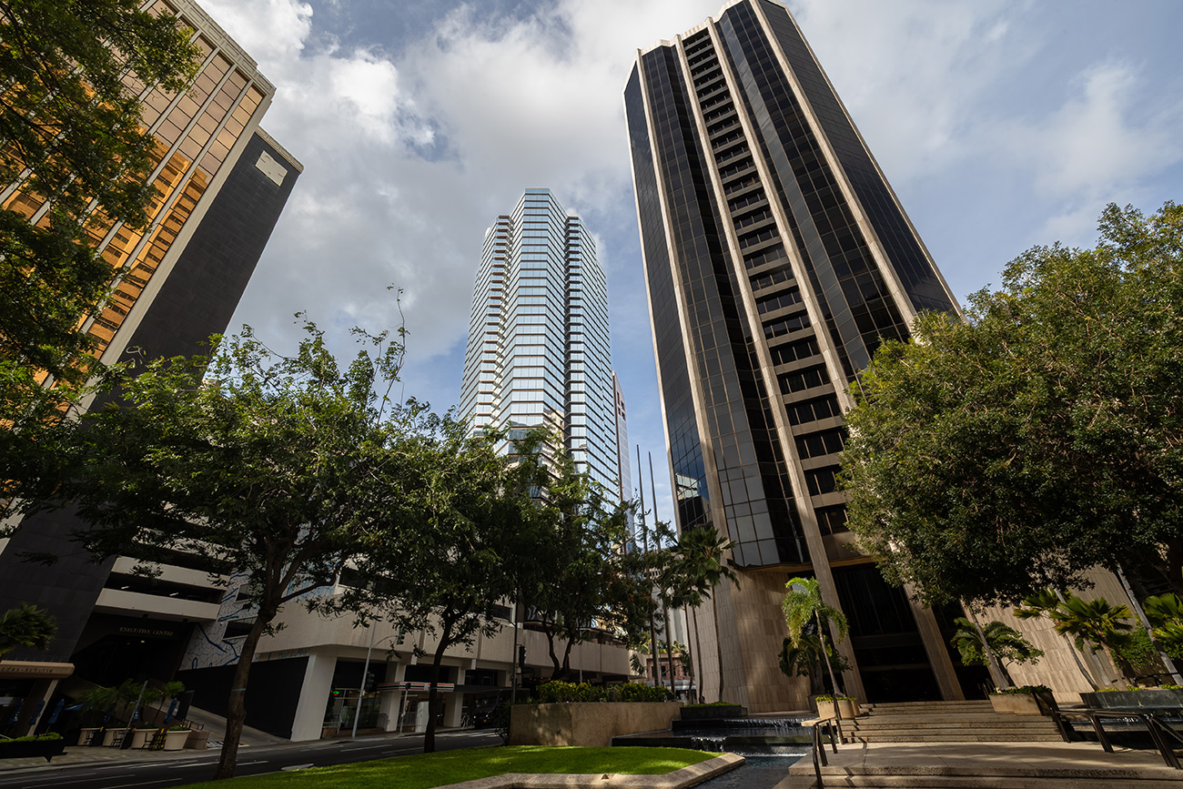 1300x866-bishop-suites-bishop-square-01