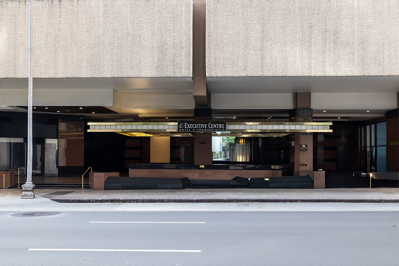 1300x866-bishop-suites-bishop-street-entrance