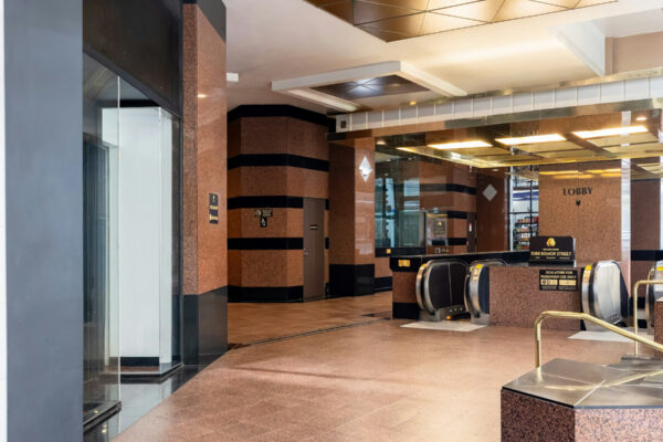 Escalators to the lobby